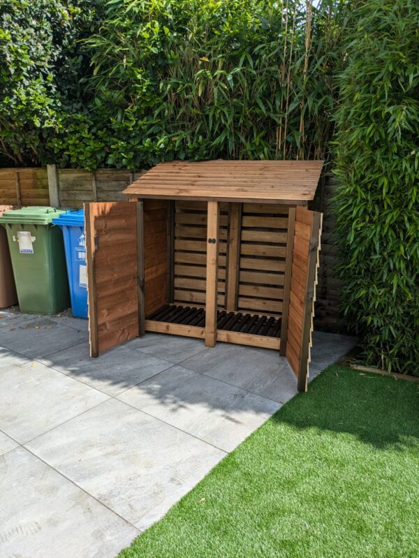 5ft x 5ft Log Store Breinton