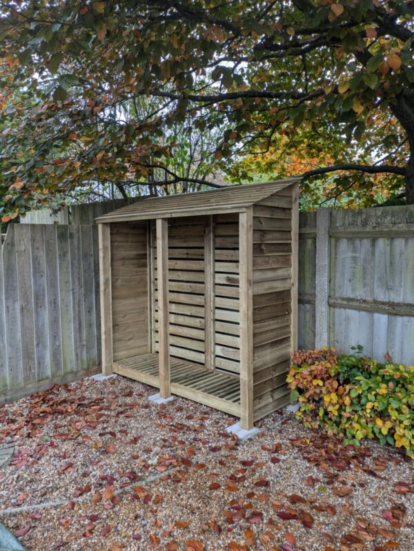 7ft x 7ft log store Oldham